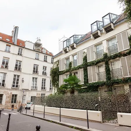Guestready - Spacious In The Heart Of The Marais *